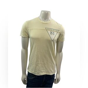 Guess Men’s Size Small Short Sleeve Crew Neck Light Yellow T Shirt